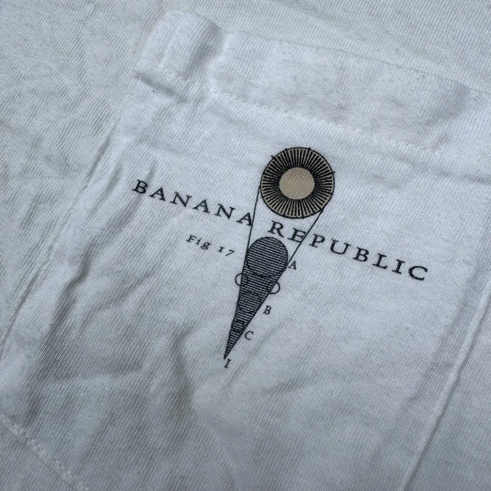 Vintage 80s 90s Banana Republic Pocket Tee Shirt Single Stitch Large Made in USA